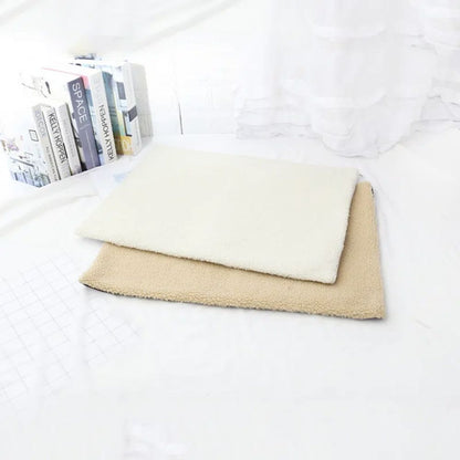 Non-Electrical Self-Warming Pet Mat – Safe, Durable, and Perfect for Cold Weather
