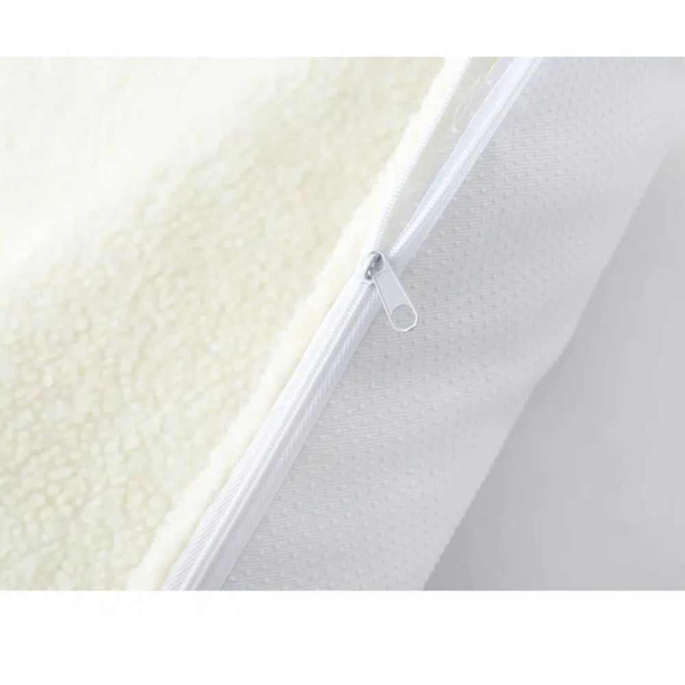 Non-Electrical Self-Warming Pet Mat – Safe, Durable, and Perfect for Cold Weather