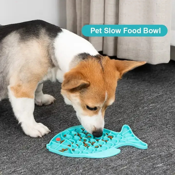 Silicone Lick Mat for Dogs – Slow Feeder & Treat Dispenser